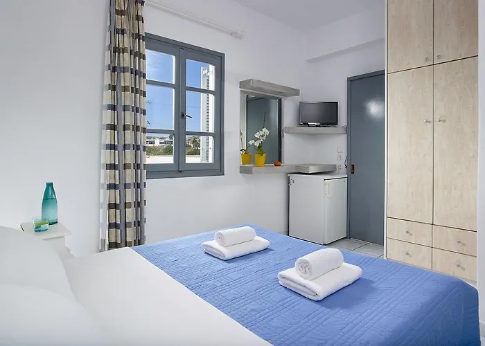 Galanis Rooms Адамас